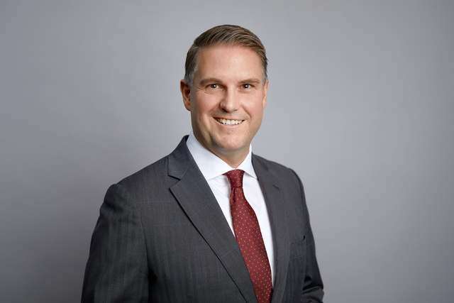 Peter Bezak, ZIAG, Zurich Invest